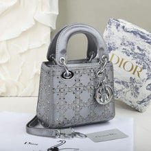 Luxury Crystal Embellished Mini Handbag – Premium Evening Party Bag